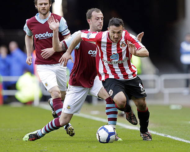 在对方防线 在对方防线