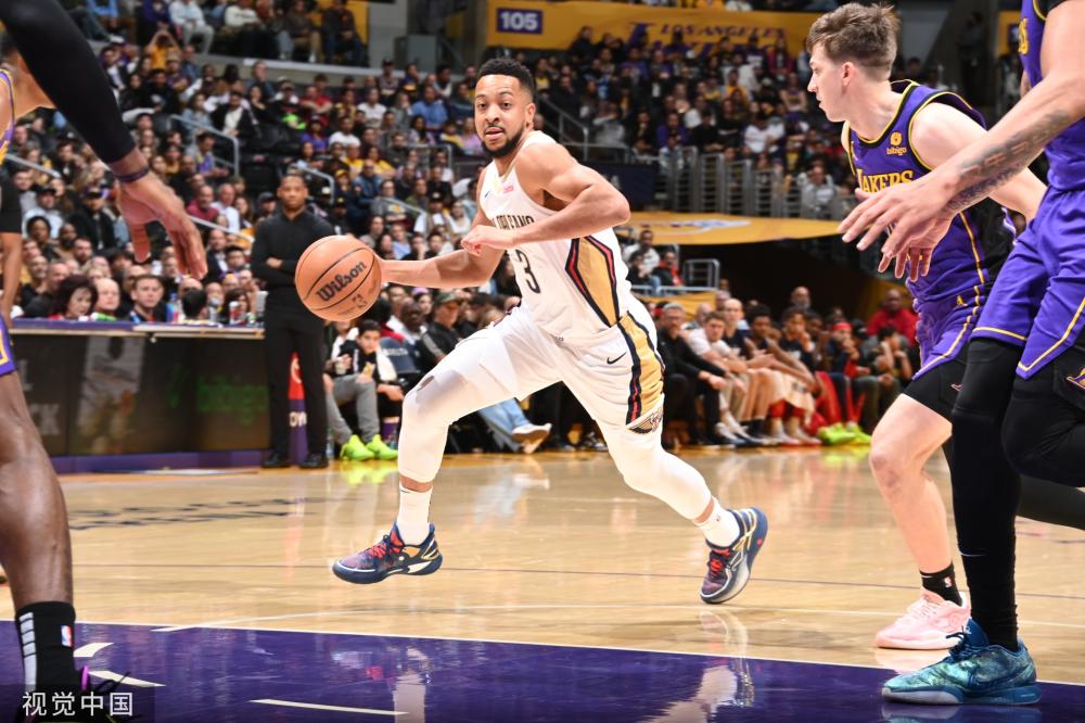 士的这场比 士的这场比