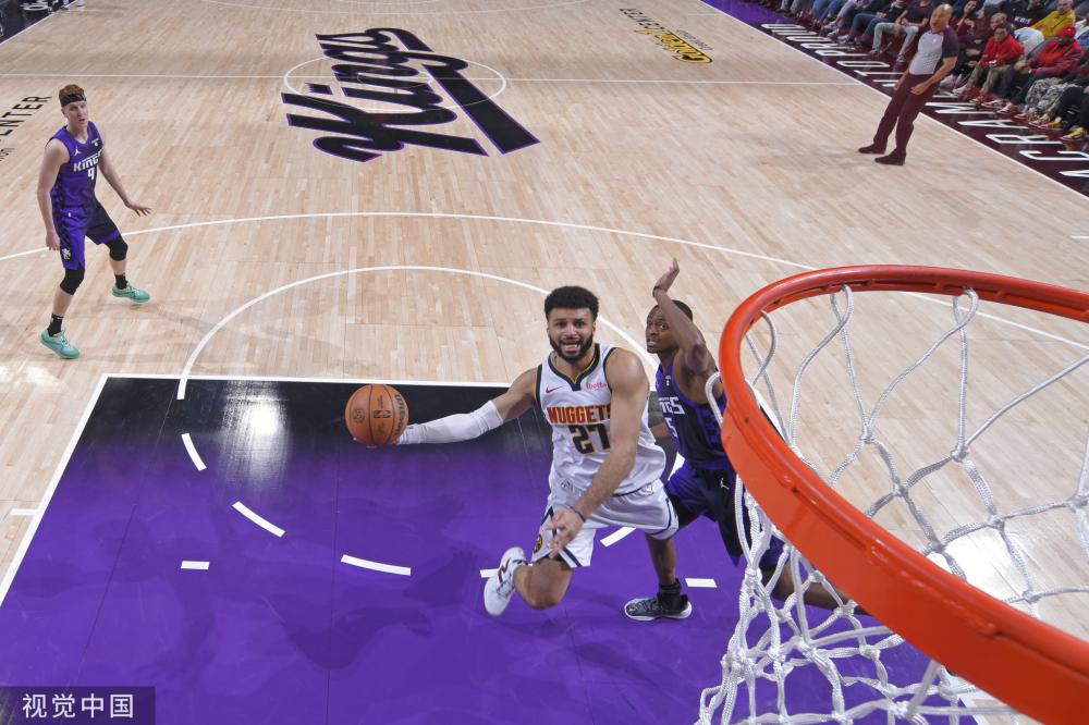 在首发阵容 在首发阵容